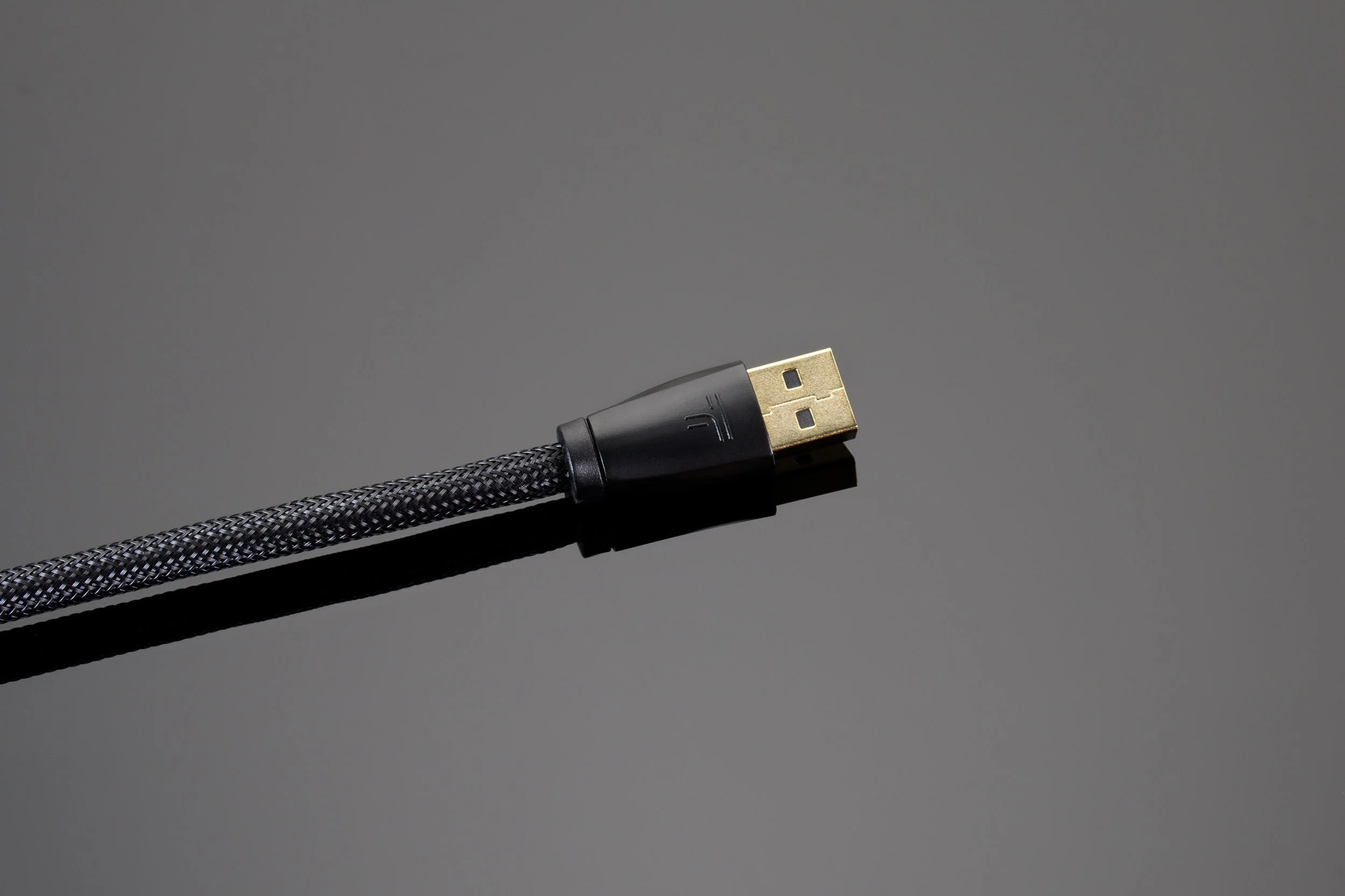 transparent-audio-universal-transparent-usb-digital-43903716786435_5000x (1)